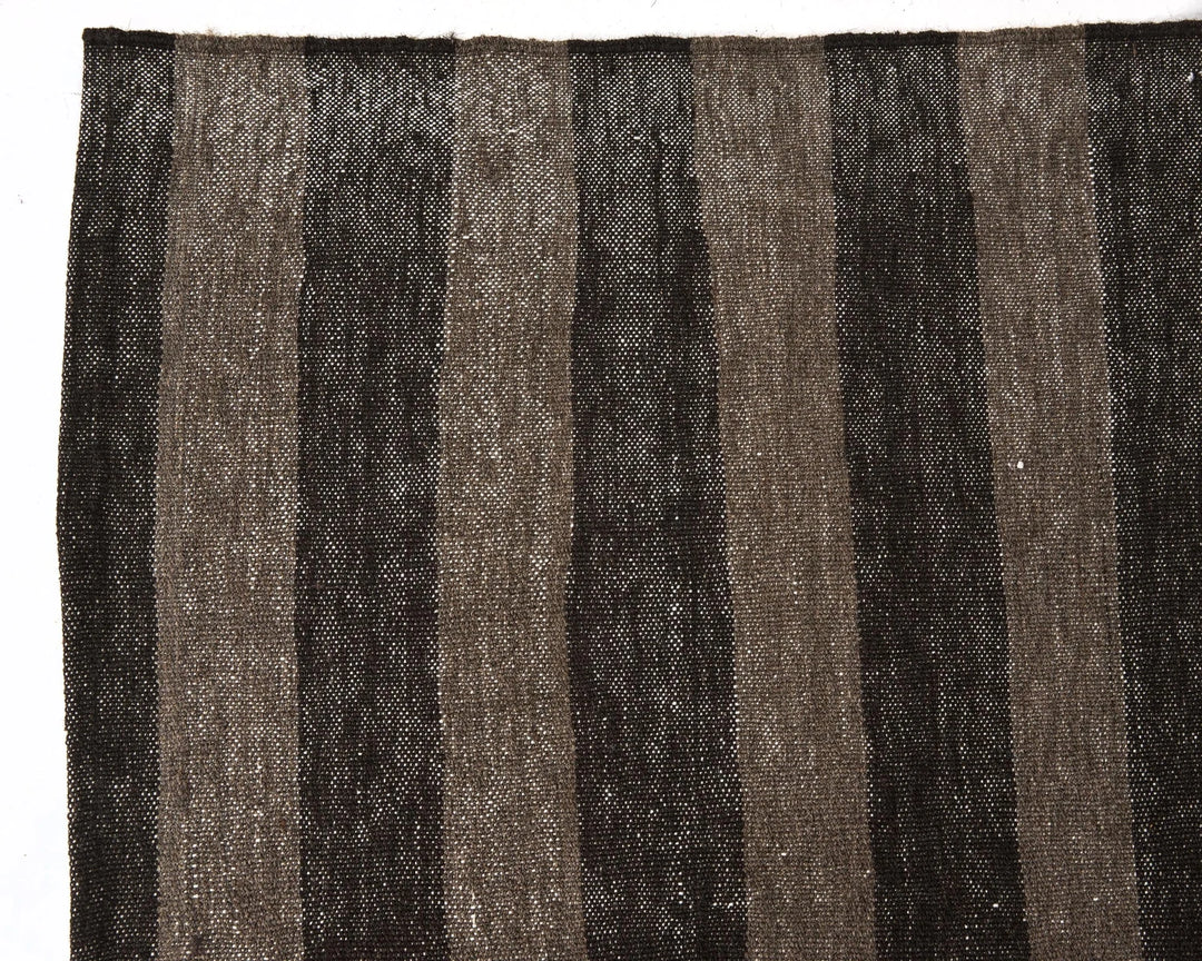 Brown Turkish Kilim Rug 5' 8" x 9' 2" Flat-Weave | No. VR15498