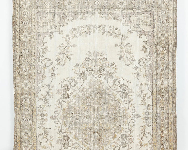 Beige Oushak Rug 5' 11" x 9' 2" | No. VR15778
