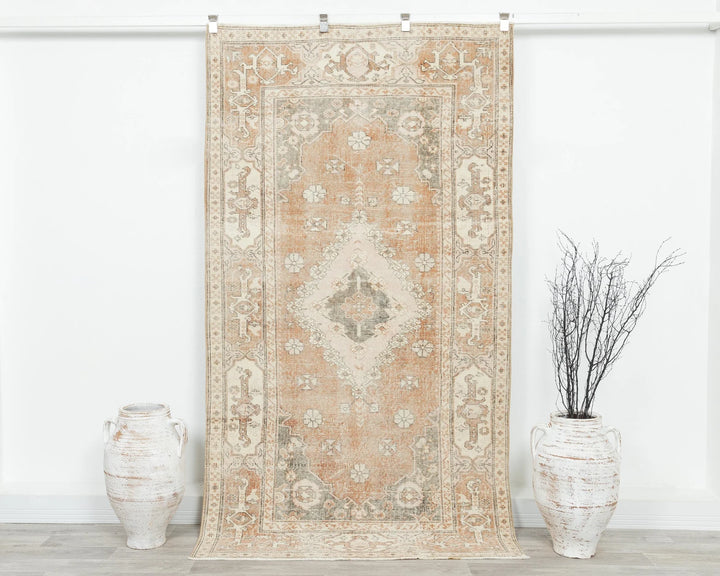 Beige Oushak Rug 4' 1" x 7' 7" | No. VR16072