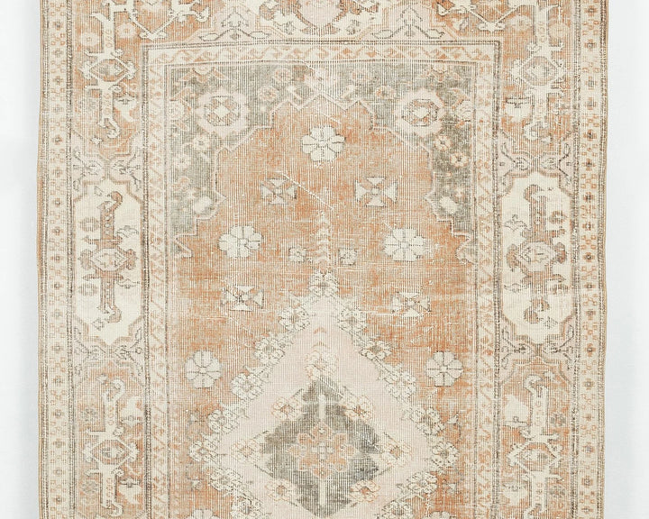Beige Oushak Rug 4' 1" x 7' 7" | No. VR16072