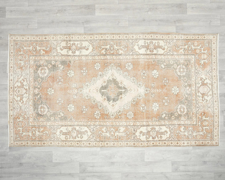 Beige Oushak Rug 4' 1" x 7' 7" | No. VR16072
