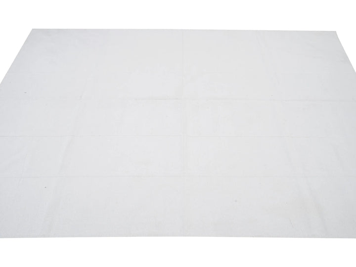 White Kilim Rug 5' 10" x 8' 4" | No. VR16318