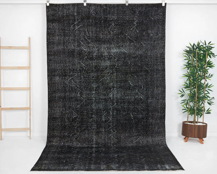 Black Turkish Oushak Rug 9'3" x 5'5" Hand-Knotted | No. VR16419