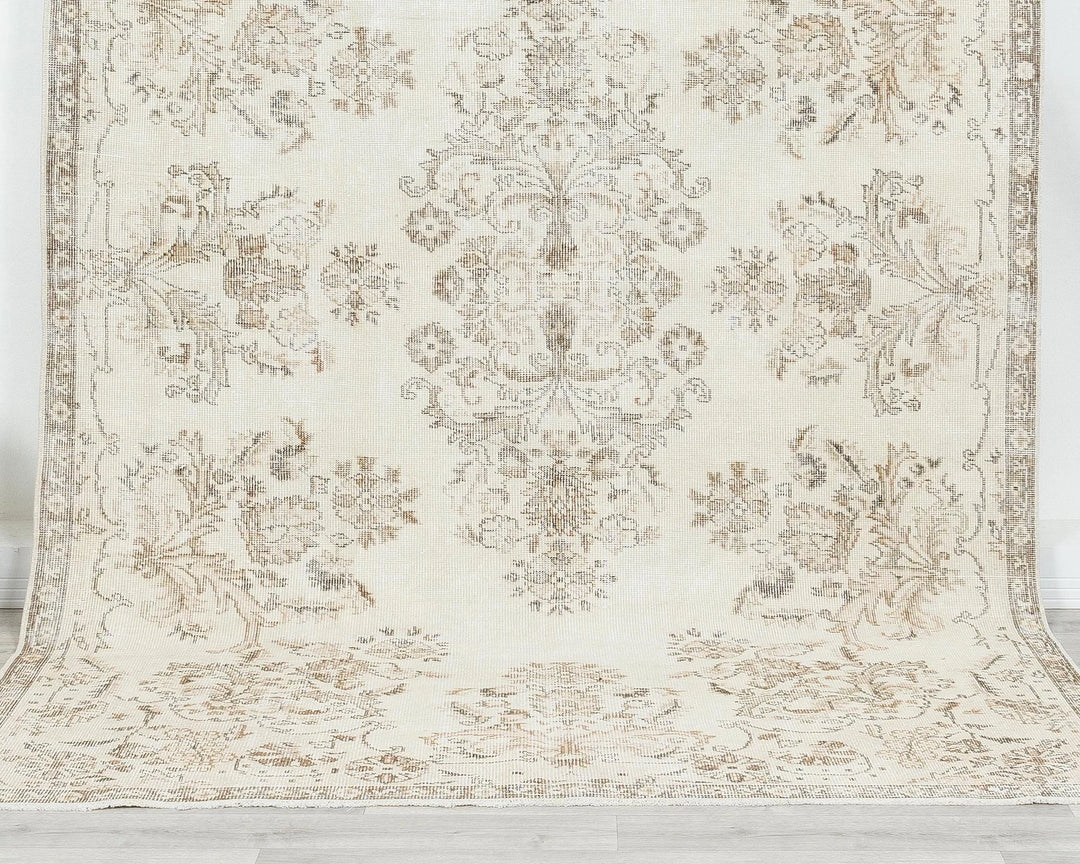 Beige Turkish Oushak Rug 5'11" x 9'4" Hand-Knotted | No. VR16844