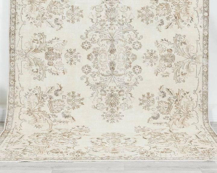 Beige Turkish Oushak Rug 5'11" x 9'4" Hand-Knotted | No. VR16844