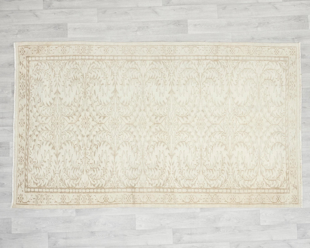 Beige Turkish Oushak Rug 4'7" x 7'7" Hand-Knotted | No. VR16893