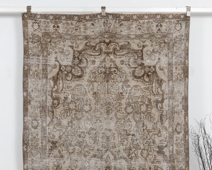 Multicolor Turkish Vintage Rug 4'9" x 9'11" Hand-Knotted | No. VR17175