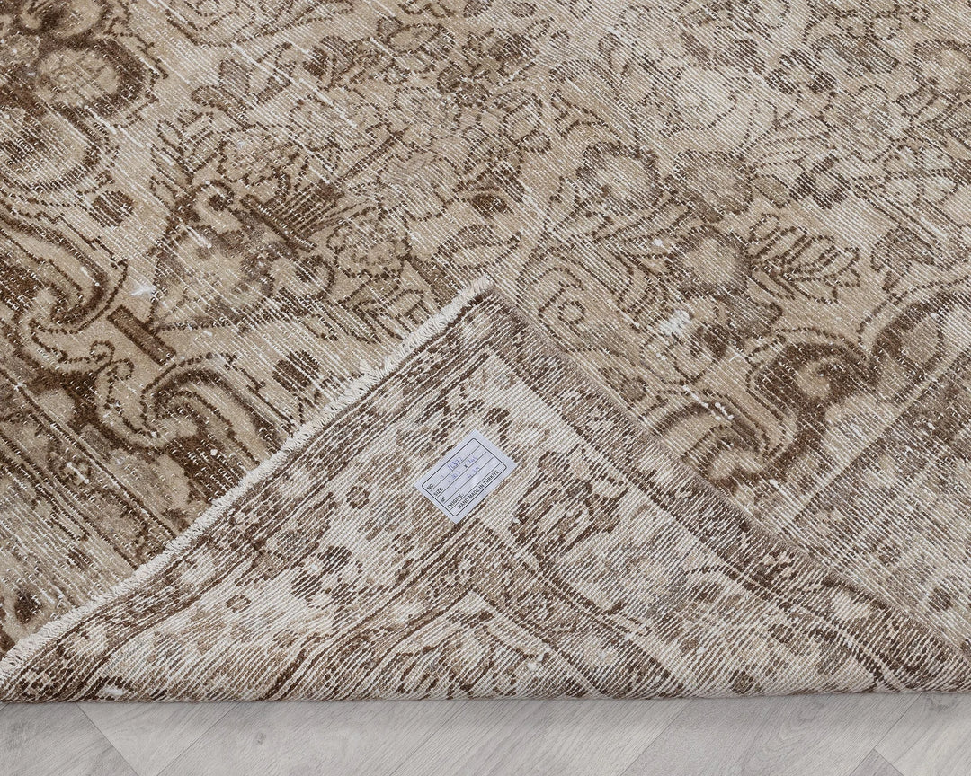 Multicolor Turkish Vintage Rug 4'9" x 9'11" Hand-Knotted | No. VR17175