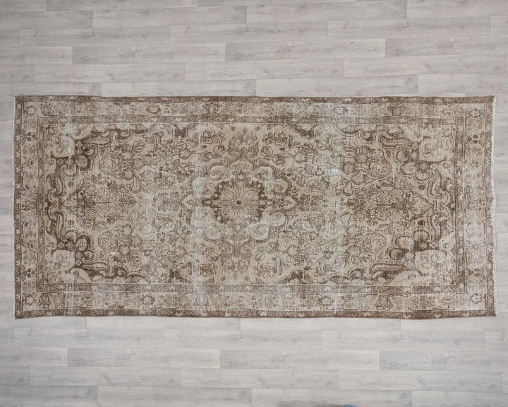 Multicolor Turkish Vintage Rug 4'9" x 9'11" Hand-Knotted | No. VR17175