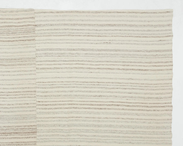 Kilim Rug 9' 5" x 13' 4" | No. VR17392
