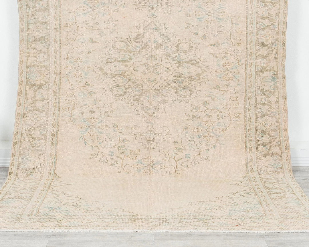 Beige Turkish Oushak Rug 5' 7" x 9' 5" Hand-Knotted | No. VR17412