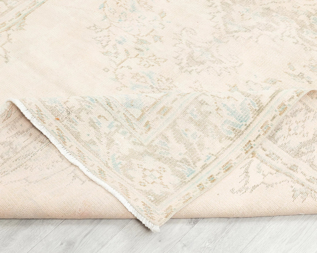 Beige Turkish Oushak Rug 5' 7" x 9' 5" Hand-Knotted | No. VR17412