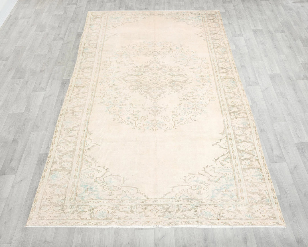 Beige Turkish Oushak Rug 5' 7" x 9' 5" Hand-Knotted | No. VR17412