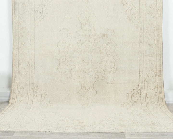 Beige Turkish Oushak Rug 6'1" x 9'2" Hand-Knotted | No. VR17701