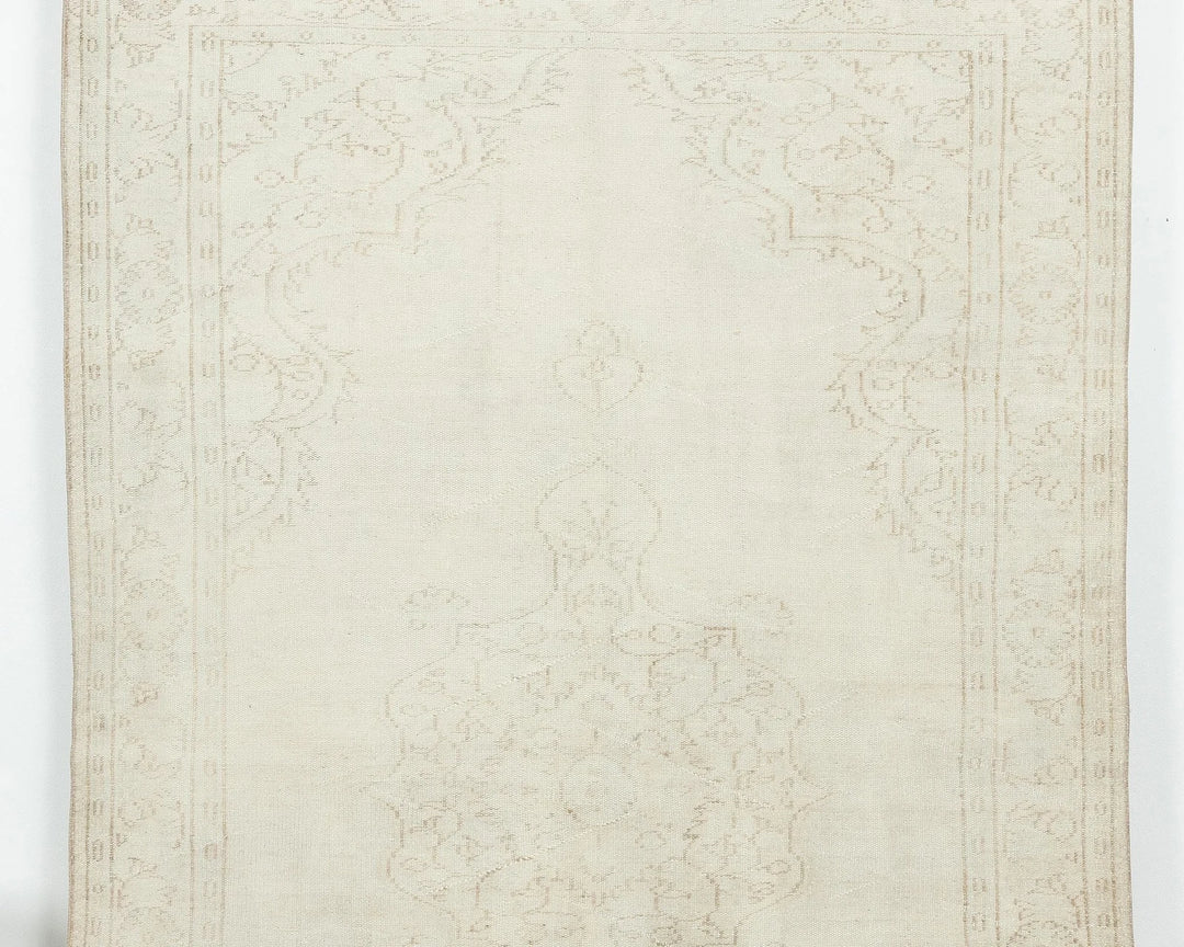 Beige Turkish Oushak Rug 6'1" x 9'2" Hand-Knotted | No. VR17701