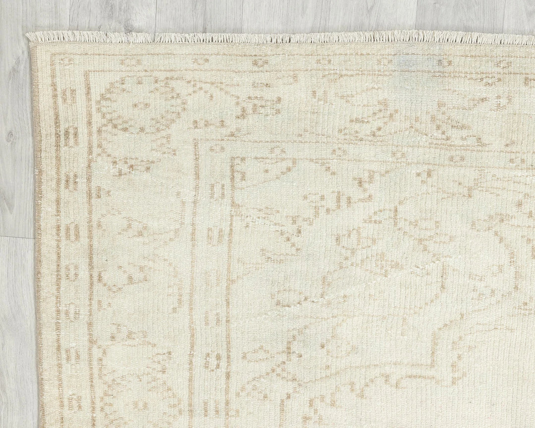 Beige Turkish Oushak Rug 6'1" x 9'2" Hand-Knotted | No. VR17701
