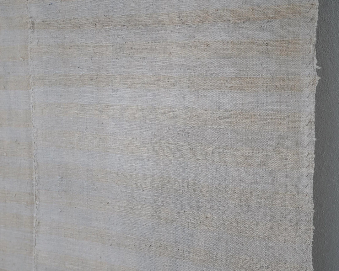 Beige Kilim Rug 5' 7" x 8' 11" | No. VR17737