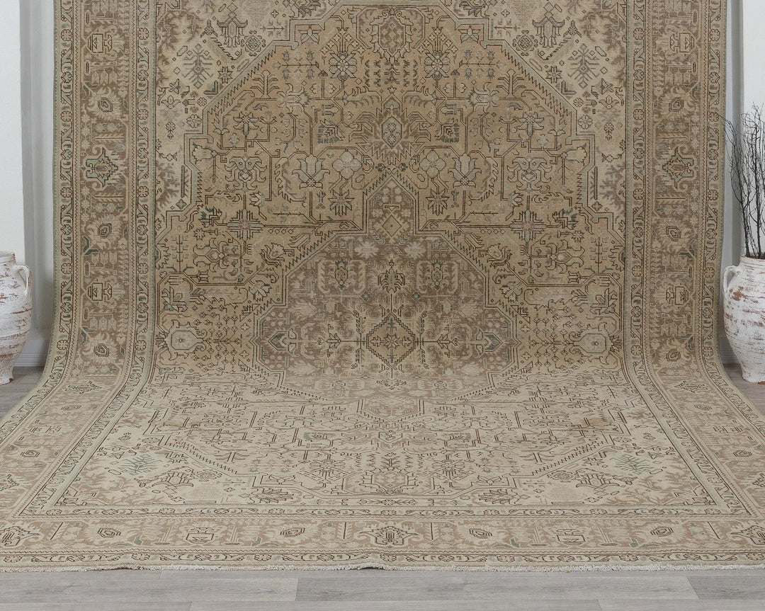Beige Turkish Oushak Rug 9' 3" x 12' 8" Hand-Knotted detail