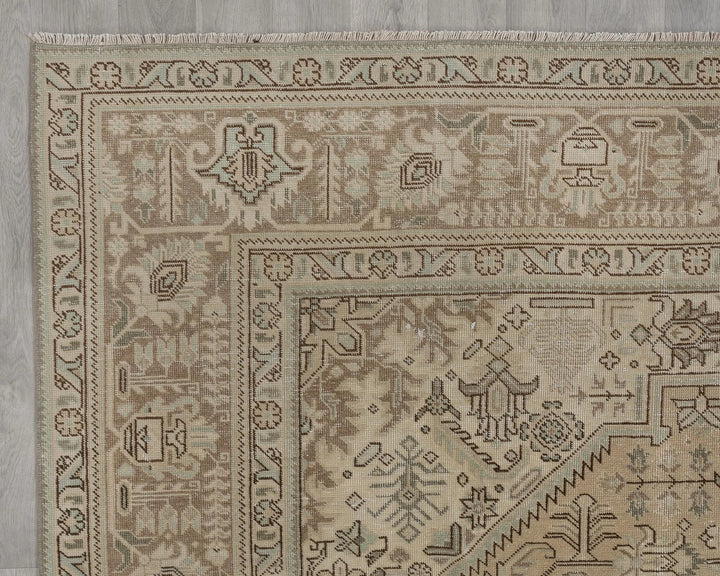 Beige Turkish Oushak Rug 9' 3" x 12' 8" Hand-Knotted border