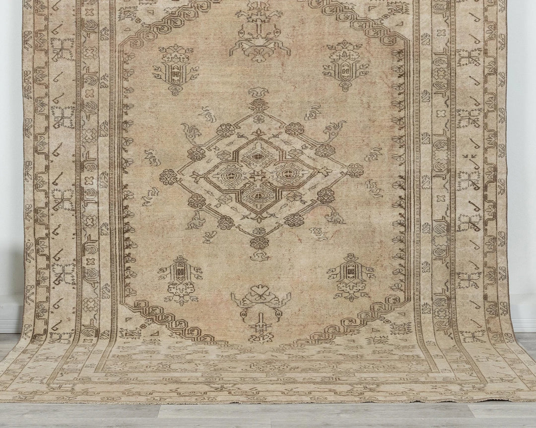 Multicolor Turkish Oriental Rug 6'7" x 9'2" Hand-Knotted | No. VR18215