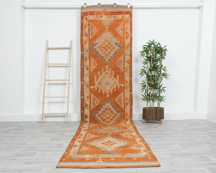 Faded Runner Rug 2' 10" x 12' 6" | No. VR18373