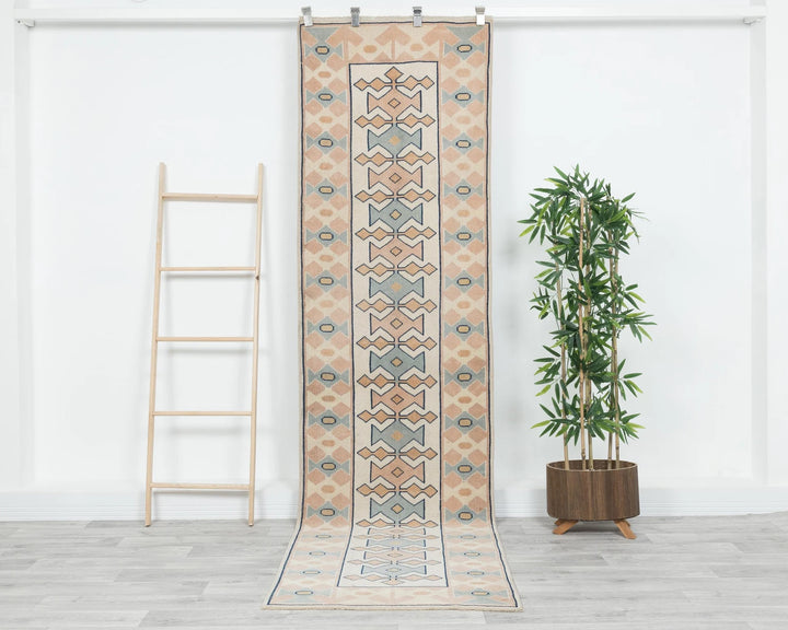 Multicolor Turkish Oushak Rug 2'7" x 9'7" Hand-Knotted | No. VR18540