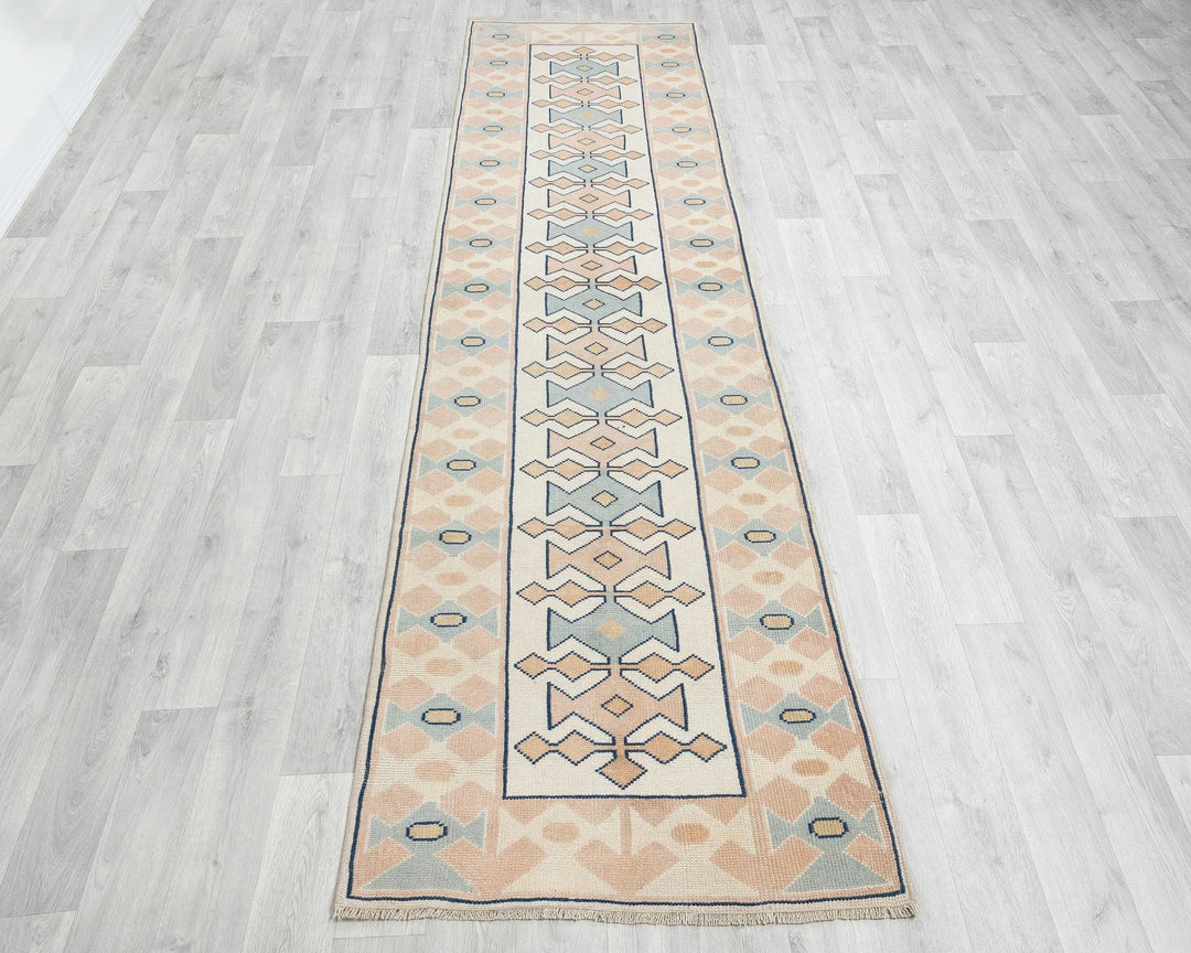 Multicolor Turkish Oushak Rug 2'7" x 9'7" Hand-Knotted | No. VR18540