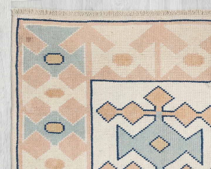 Multicolor Turkish Oushak Rug 2'7" x 9'7" Hand-Knotted | No. VR18540