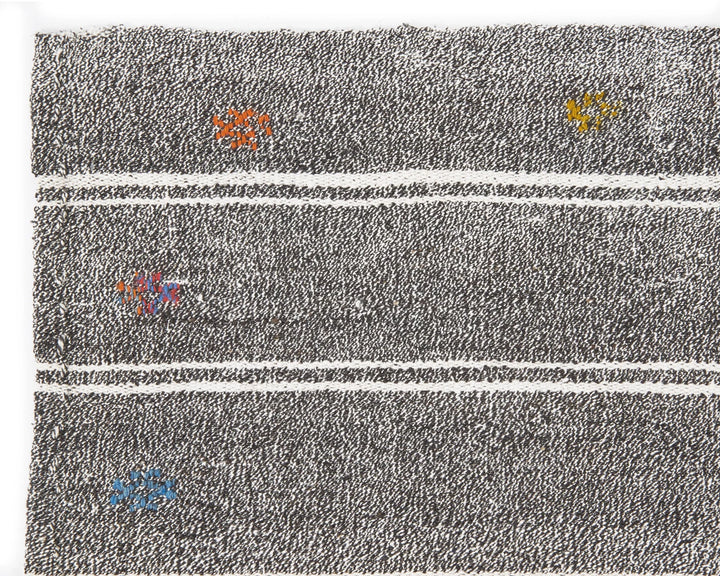 Gray Kilim Rug 5' 7" x 7' 1" | No. VR18558