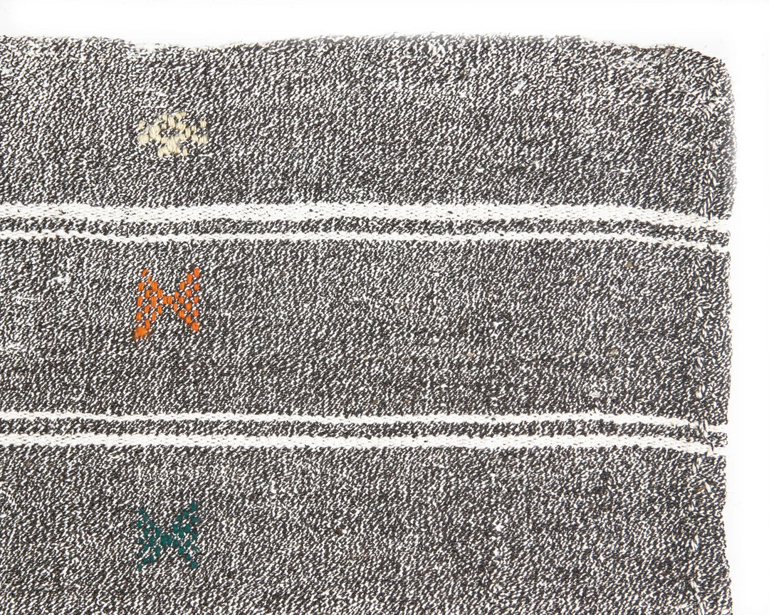 Gray Kilim Rug 5' 7" x 7' 1" | No. VR18558