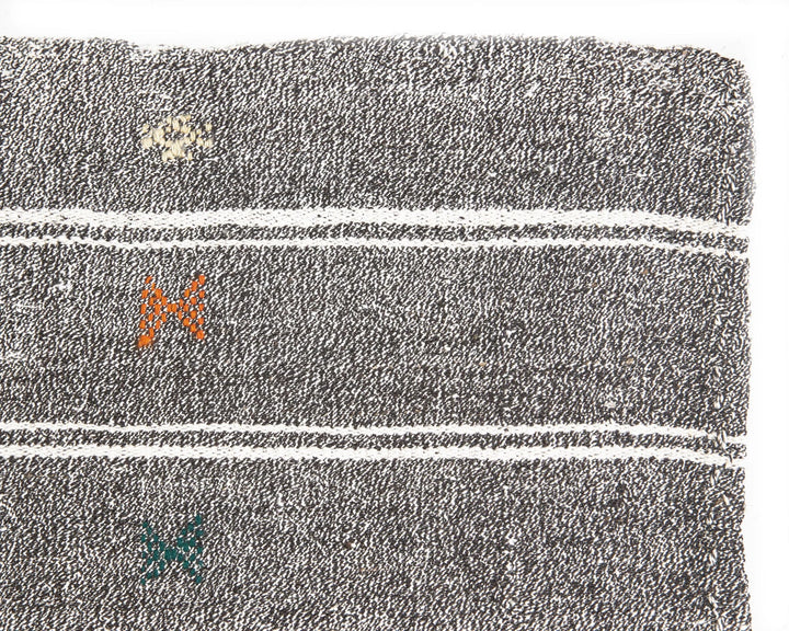 Gray Kilim Rug 5' 7" x 7' 1" | No. VR18558