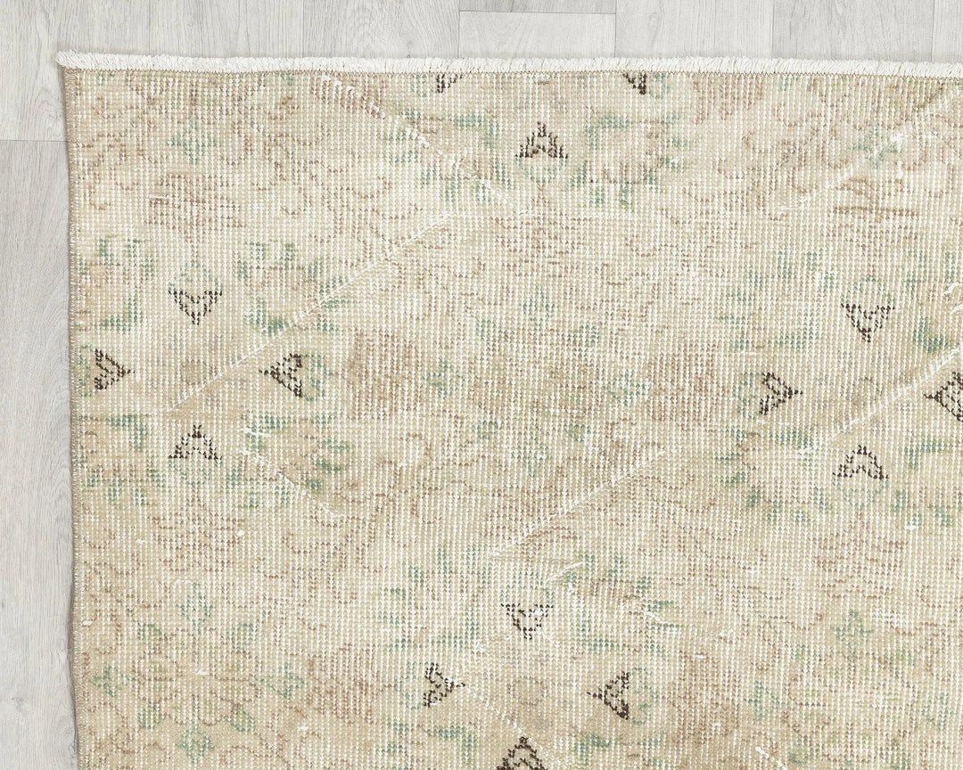 Oushak Rug 4' x 6' 10" | No. VR18613