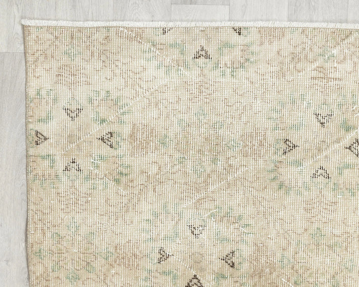 Oushak Rug 4' x 6' 10" | No. VR18613