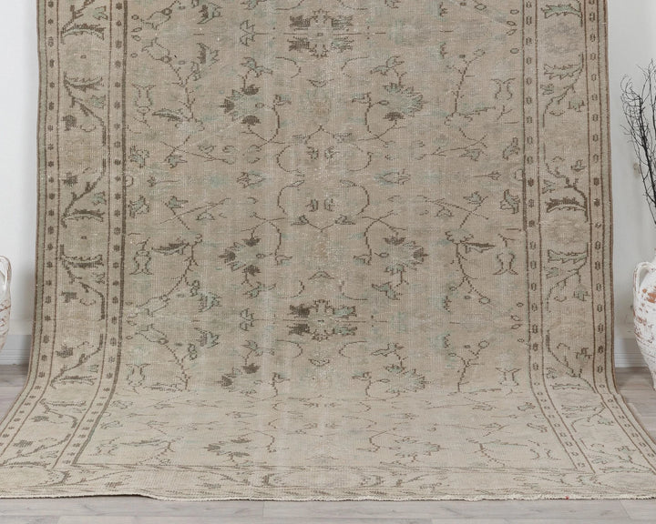 Beige Turkish Oushak Rug 7' 1" x 9' 7" Hand-Knotted | No. VR18695