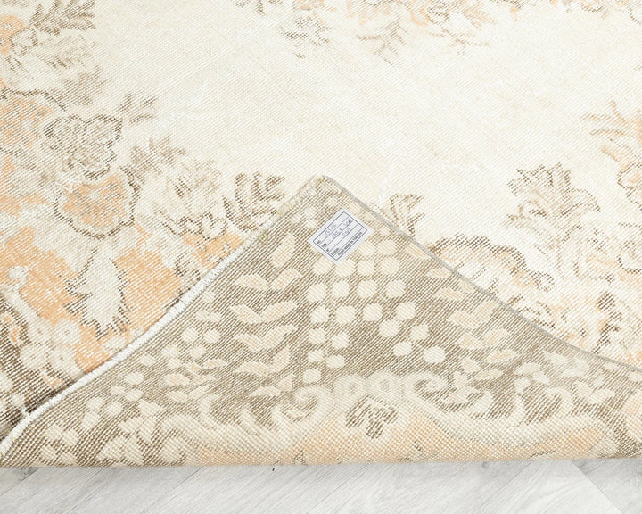 Neutral Oushak Rug 6' 4" x 10' | No. VR18719