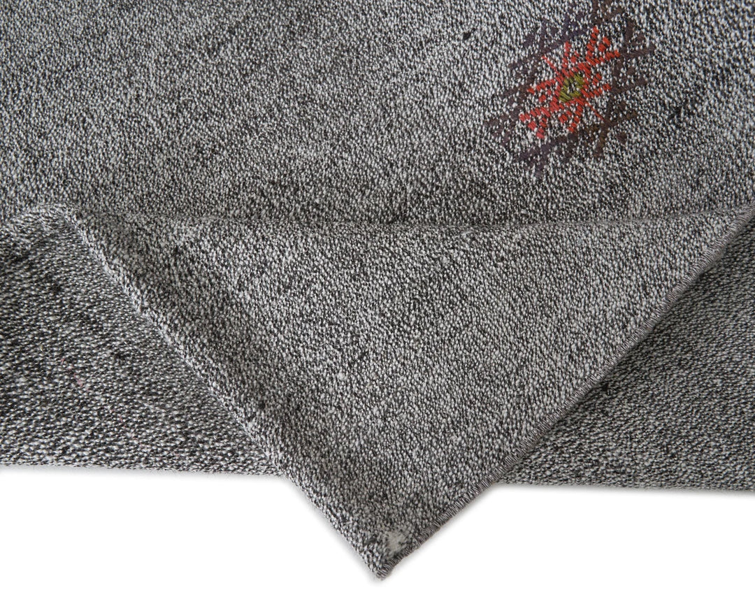 Gray Kilim Rug 6' 10" x 8' 2" | No. VR18902