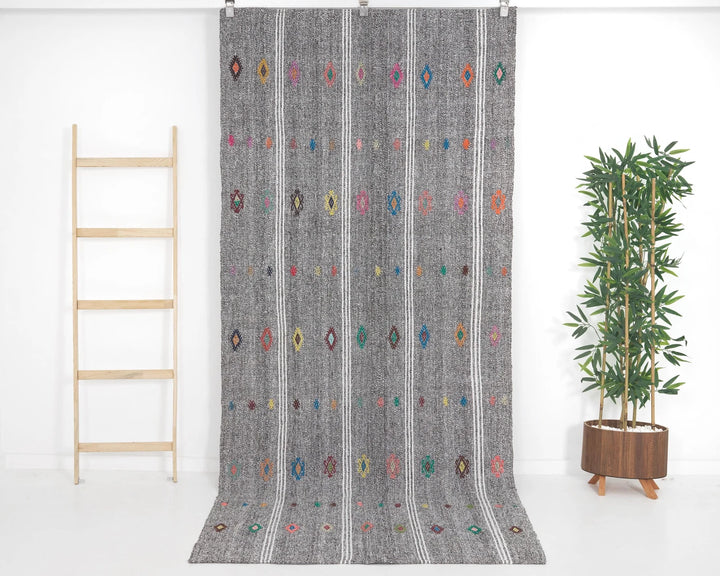 Gray Turkish Kilim Rug 3' 11" x 9' Flat-Weave | No. VR19040
