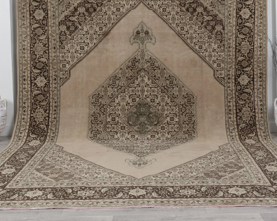 Oushak Rug 9' 6" x 12' 4" | No. VR19123