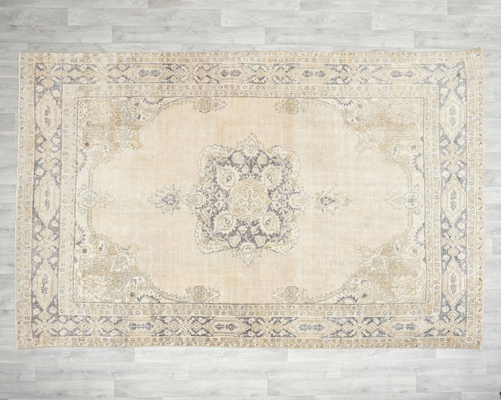 Beige Turkish Oushak Rug 10' 8" x 6' 9" Hand-Knotted | No. VR19734