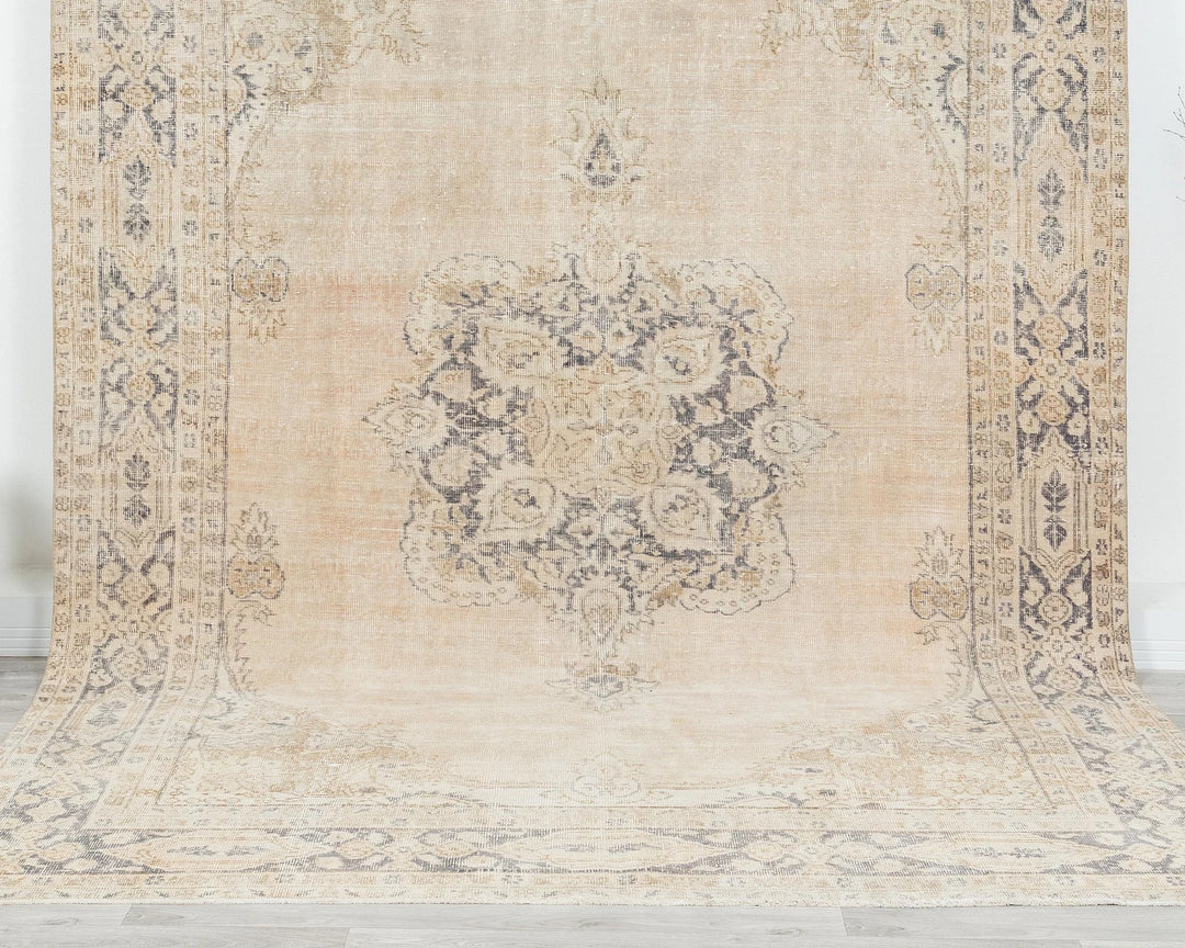 Beige Turkish Oushak Rug 10' 8" x 6' 9" Hand-Knotted | No. VR19734