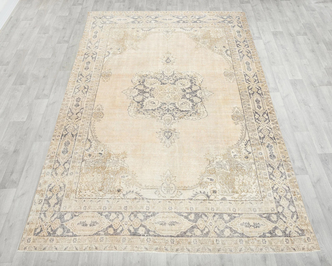 Beige Turkish Oushak Rug 10' 8" x 6' 9" Hand-Knotted | No. VR19734