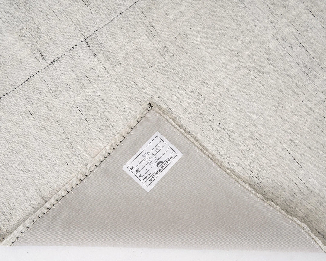 White Turkish Kilim Rug 6' 4" x 9' 10" Flat-Weave | No. VR20037
