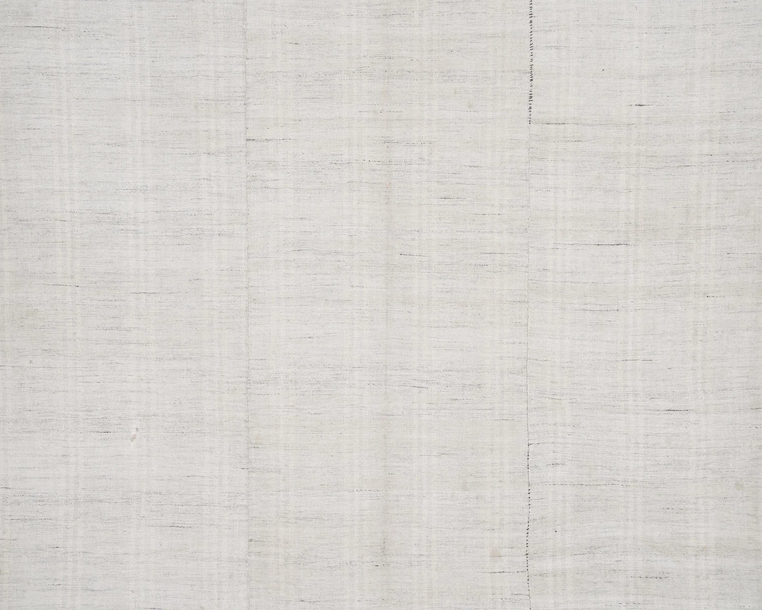 White Kilim Rug 6' 4" x 9' 10" | No. VR20037