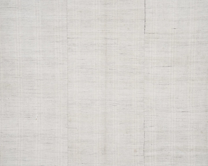 White Kilim Rug 6' 4" x 9' 10" | No. VR20037