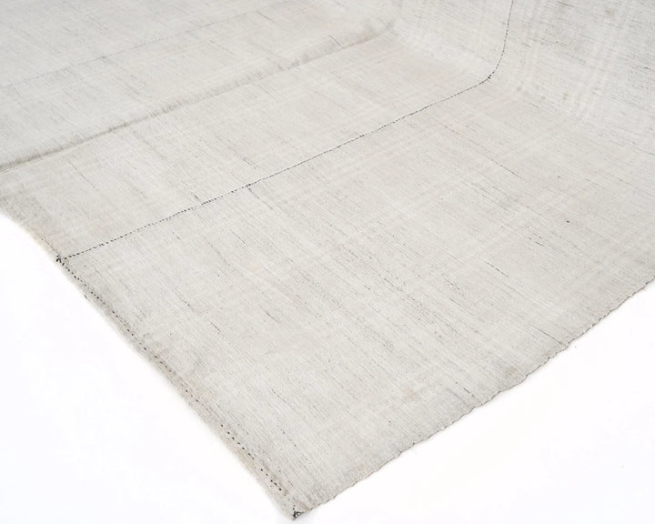 White Kilim Rug 6' 4" x 9' 10" | No. VR20037