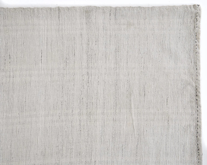 White Kilim Rug 6' 4" x 9' 10" | No. VR20037