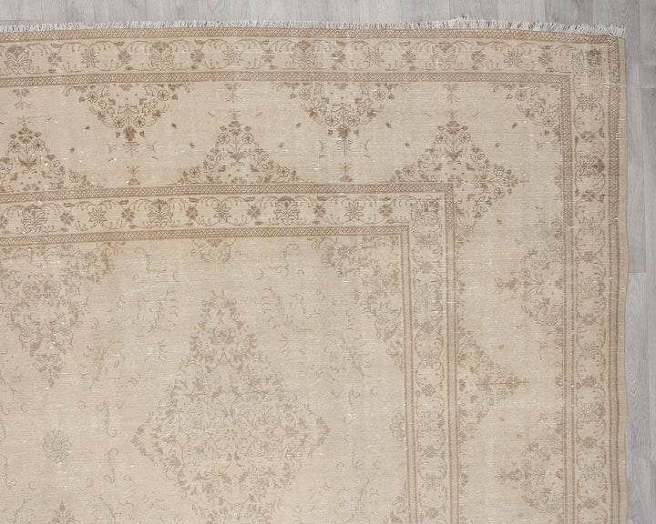 Beige Turkish Oushak Rug 10' x 13' Hand-Knotted | No. VR20077