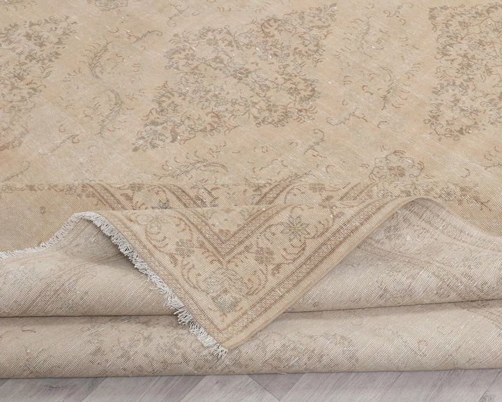Beige Turkish Oushak Rug 10' x 13' Hand-Knotted | No. VR20077