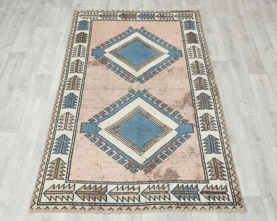 Oushak Rug 3' 7" x 5' 7" | No. VR20132