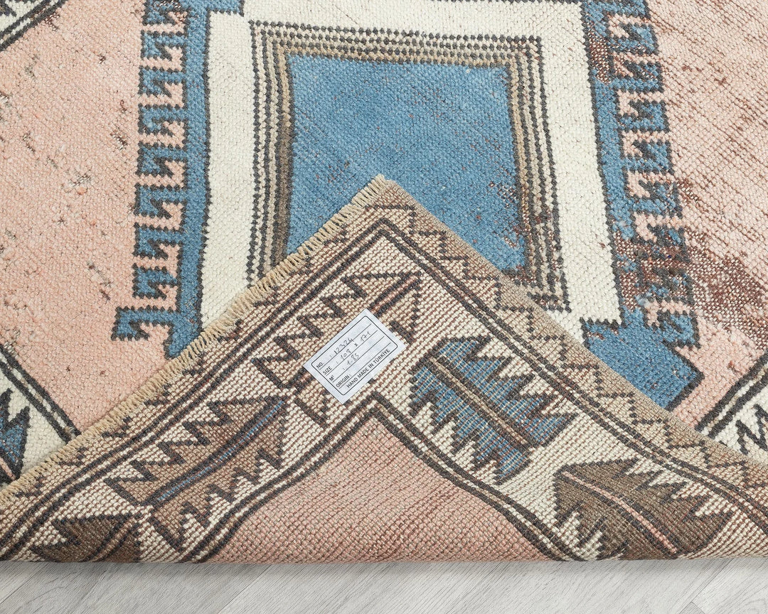 Oushak Rug 3' 7" x 5' 7" | No. VR20132